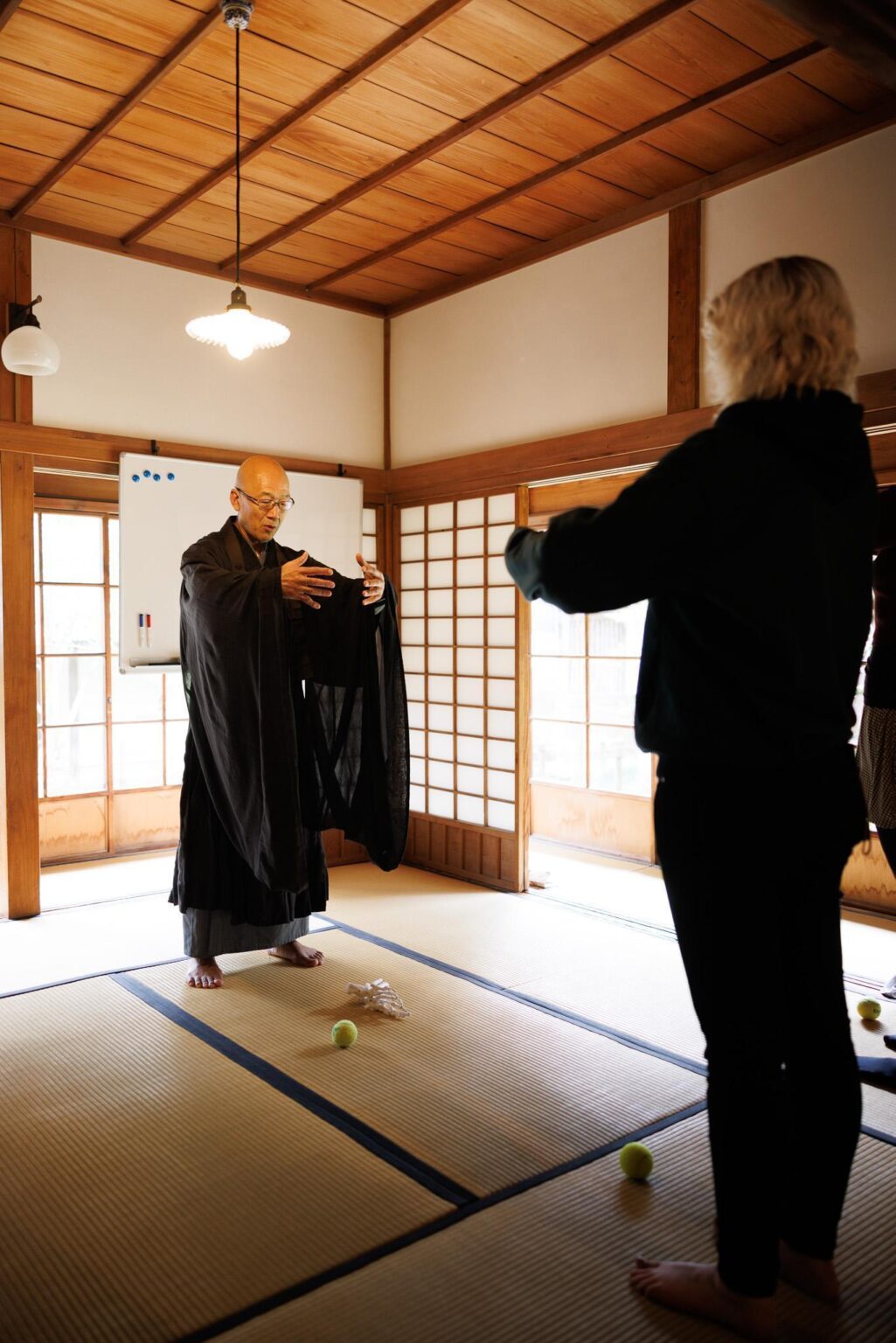 Zen AM Meditation with Issho Fujita at Kenchoji Temple | Cultureful Japan